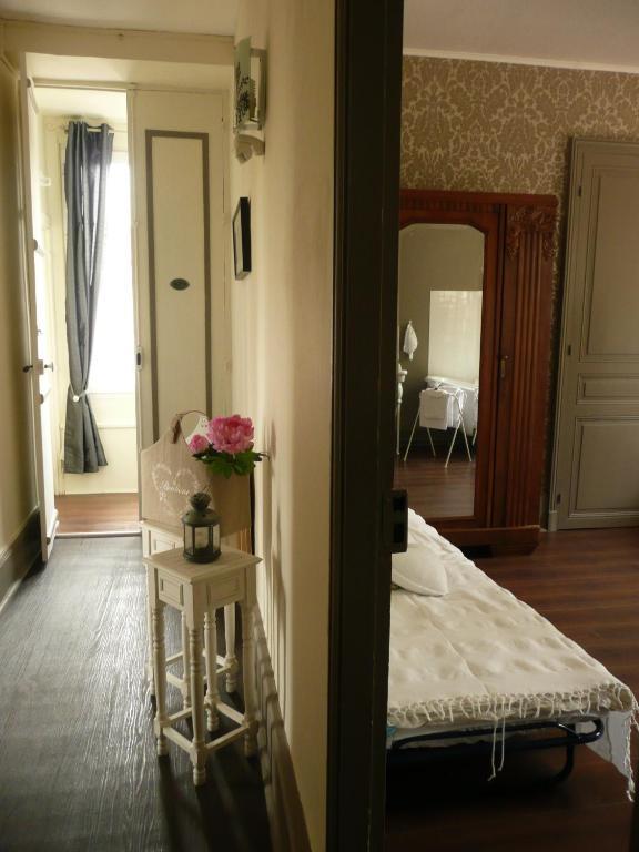 Chambres D'Hotes Et Roulotte Au Bonheur Du Parc Le Breuil  Zimmer foto