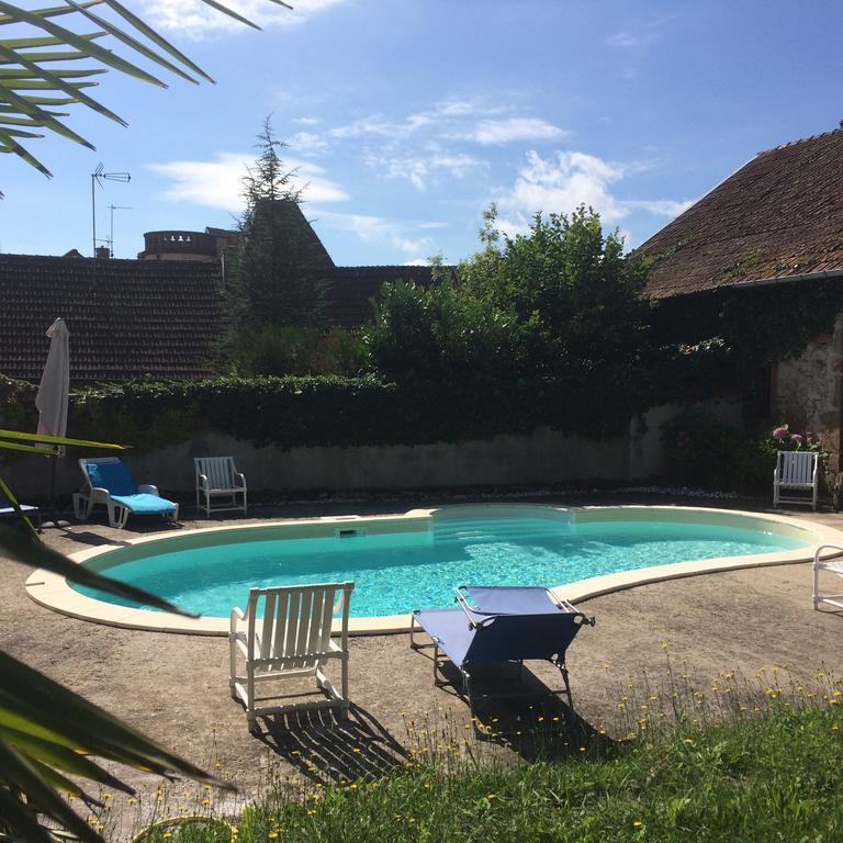 Chambres D'Hotes Et Roulotte Au Bonheur Du Parc Le Breuil  Exterior foto