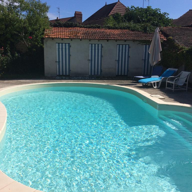 Chambres D'Hotes Et Roulotte Au Bonheur Du Parc Le Breuil  Exterior foto