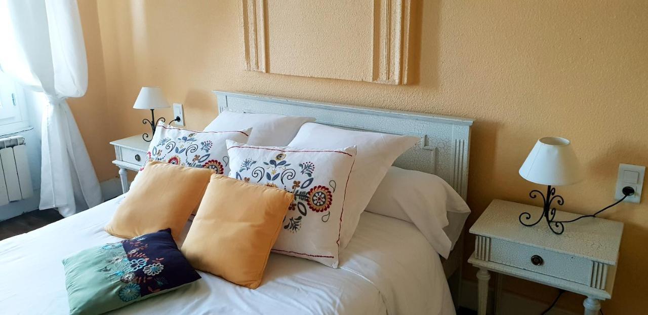 Chambres D'Hotes Et Roulotte Au Bonheur Du Parc Le Breuil  Exterior foto