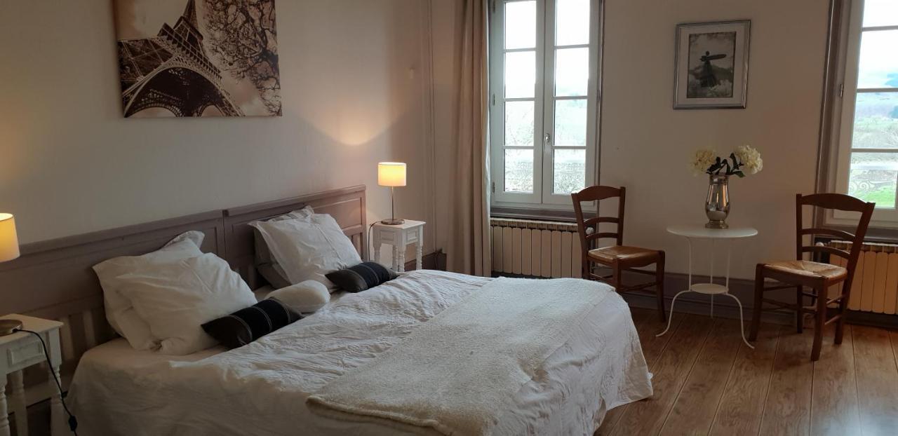 Chambres D'Hotes Et Roulotte Au Bonheur Du Parc Le Breuil  Exterior foto